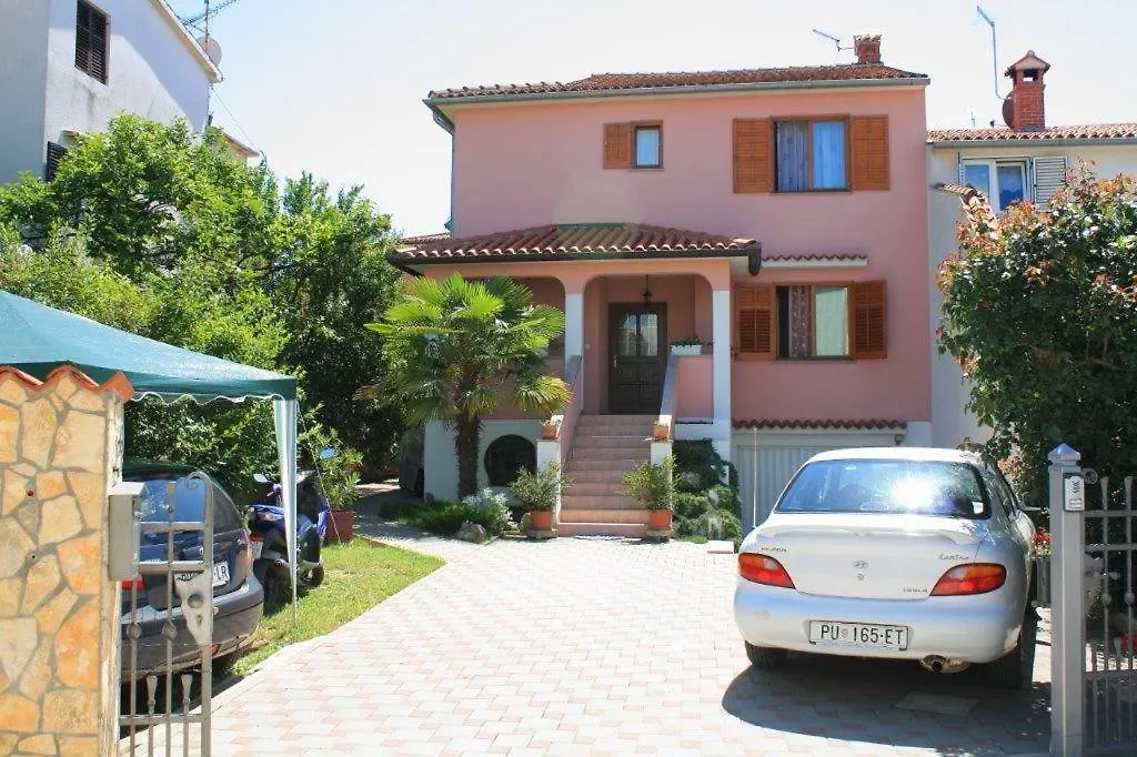 Room Adry With Balcony, Free Parking & Bikes Rovinj Gasthof