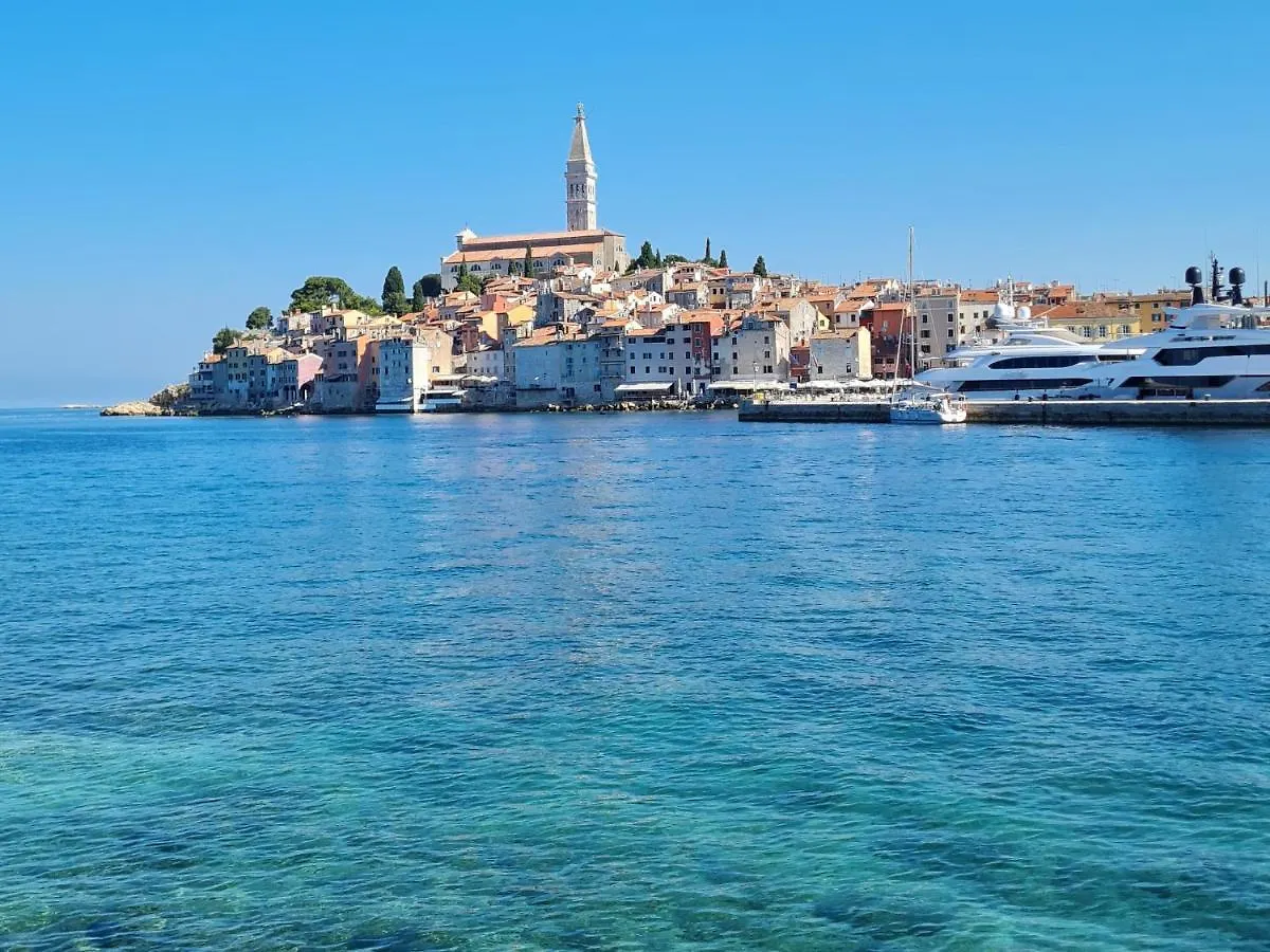Gasthof Room Adry With Balcony, Free Parking & Bikes Rovinj