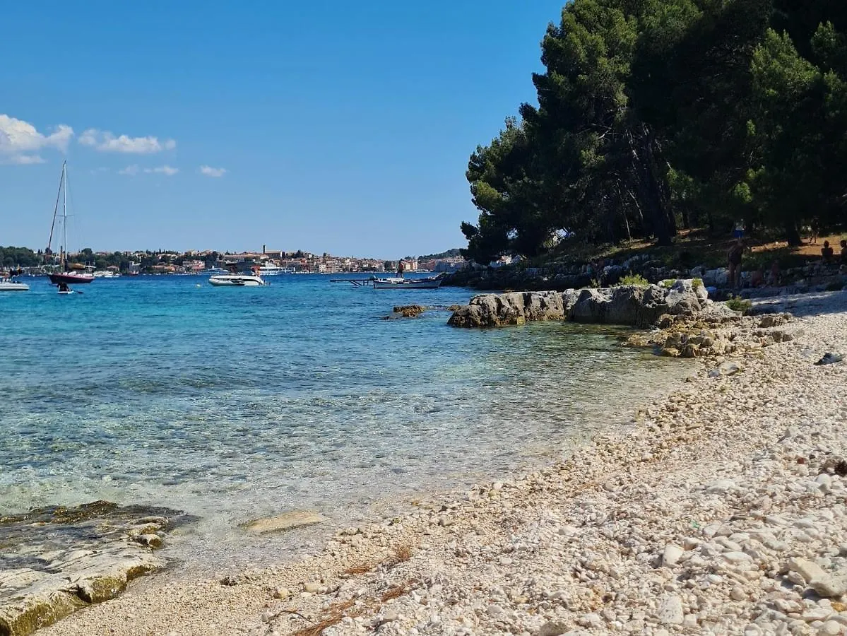 Room Adry With Balcony, Free Parking & Bikes Rovinj Gasthof